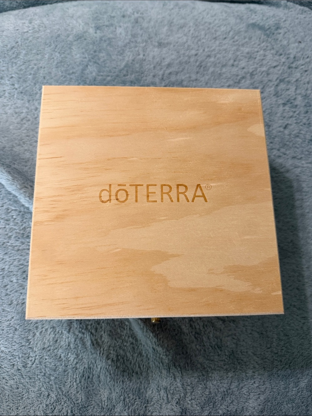 doTERRA Wooden Essential Oil Box - Natural Wood